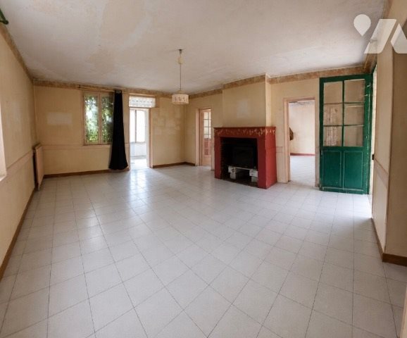 Maison à vendre, 135m², Bassoles-Aulers