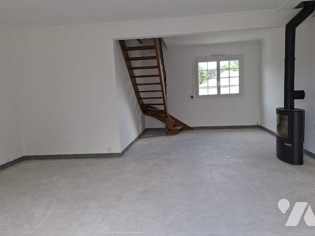 Maison à louer, 139m², Lantic
