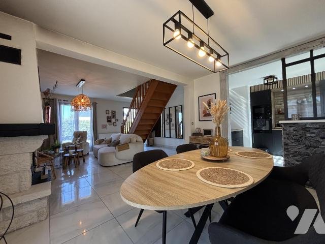 Maison à vendre, 121m², Cerelles