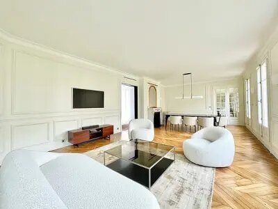 Appartement à louer, 152m², Paris 8ème