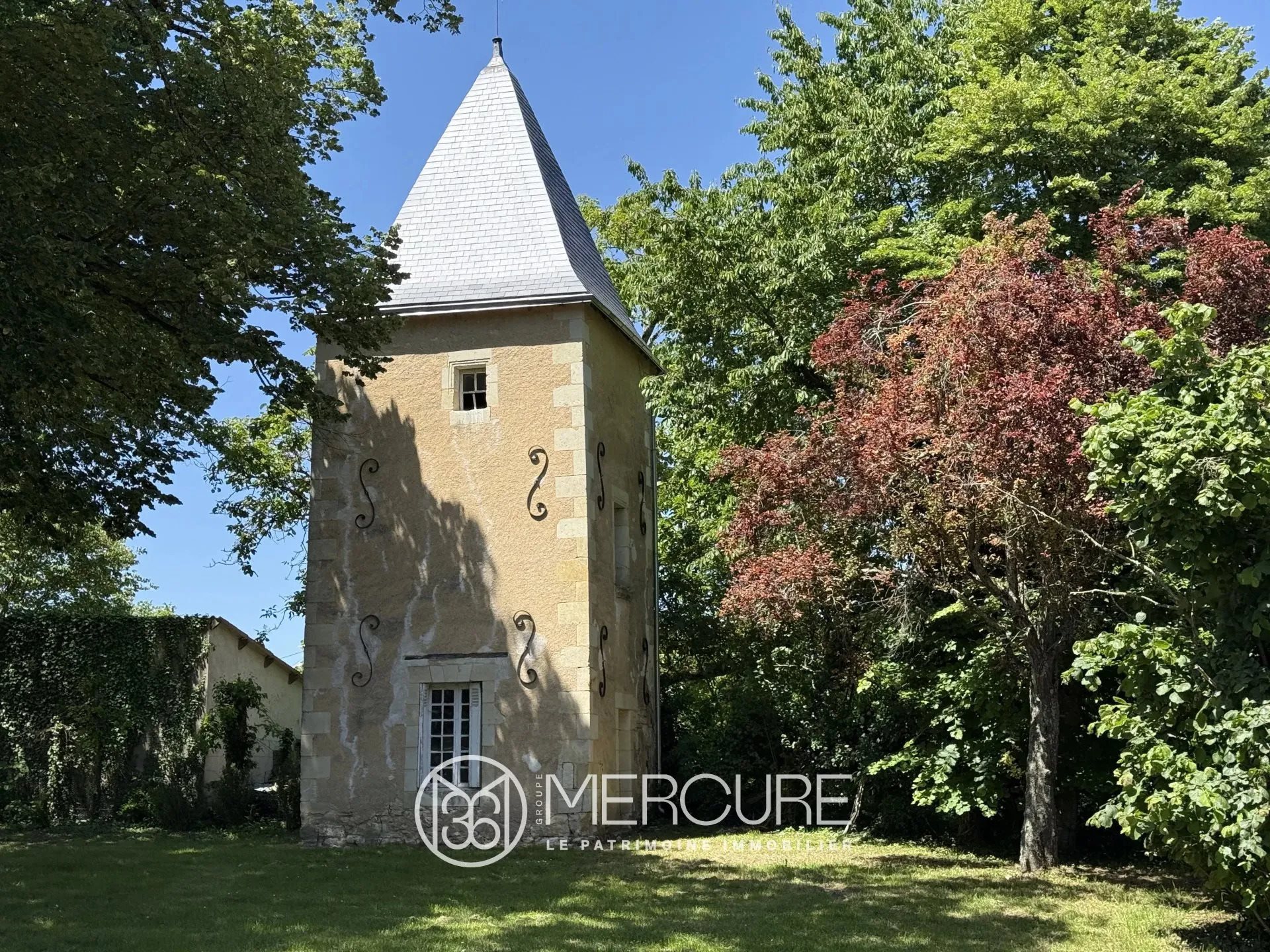 Maison à vendre, 614m², Chasseneuil-du-Poitou