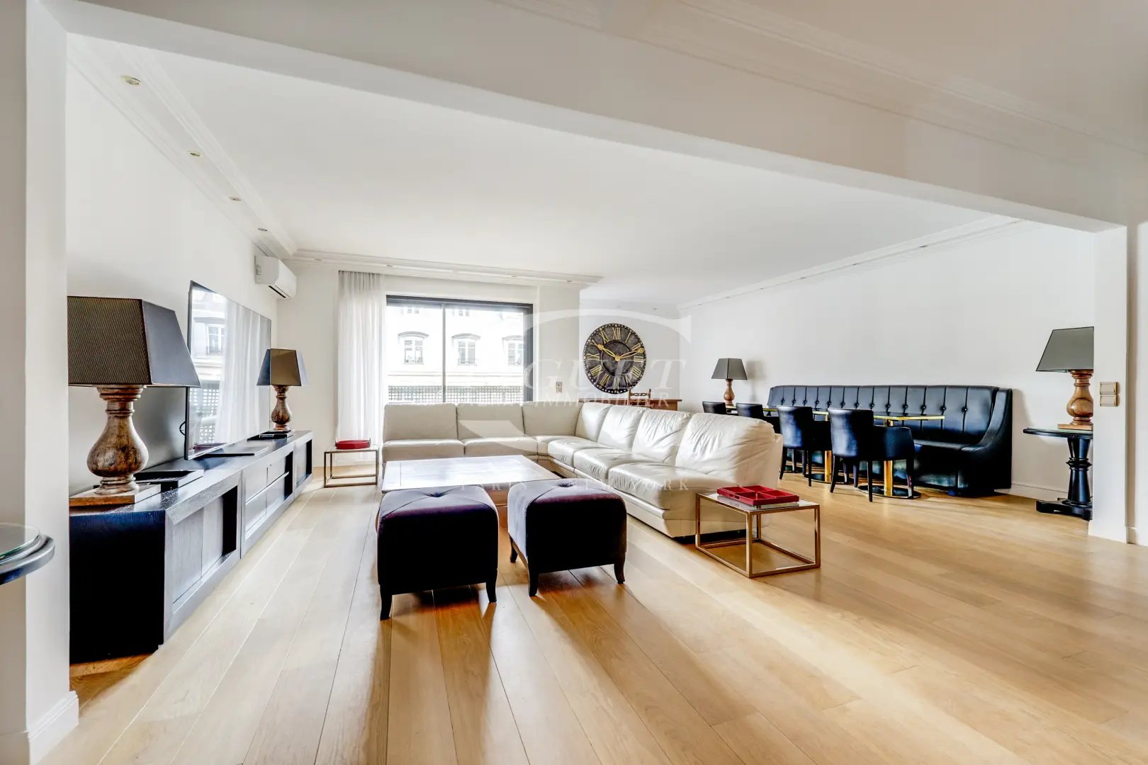 Appartement à louer, 160m², Paris 16ème