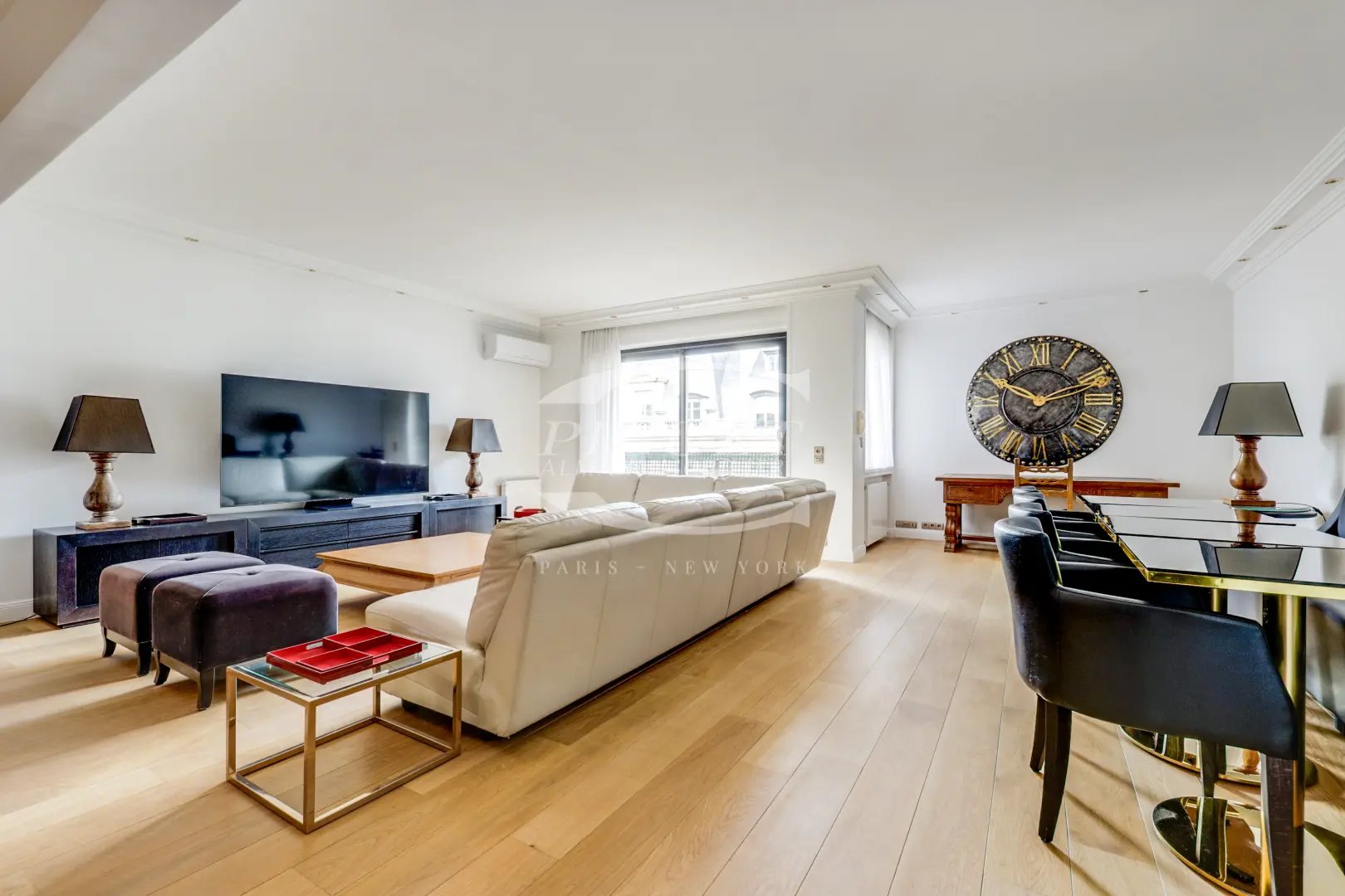 Appartement à louer, 160m², Paris 16ème