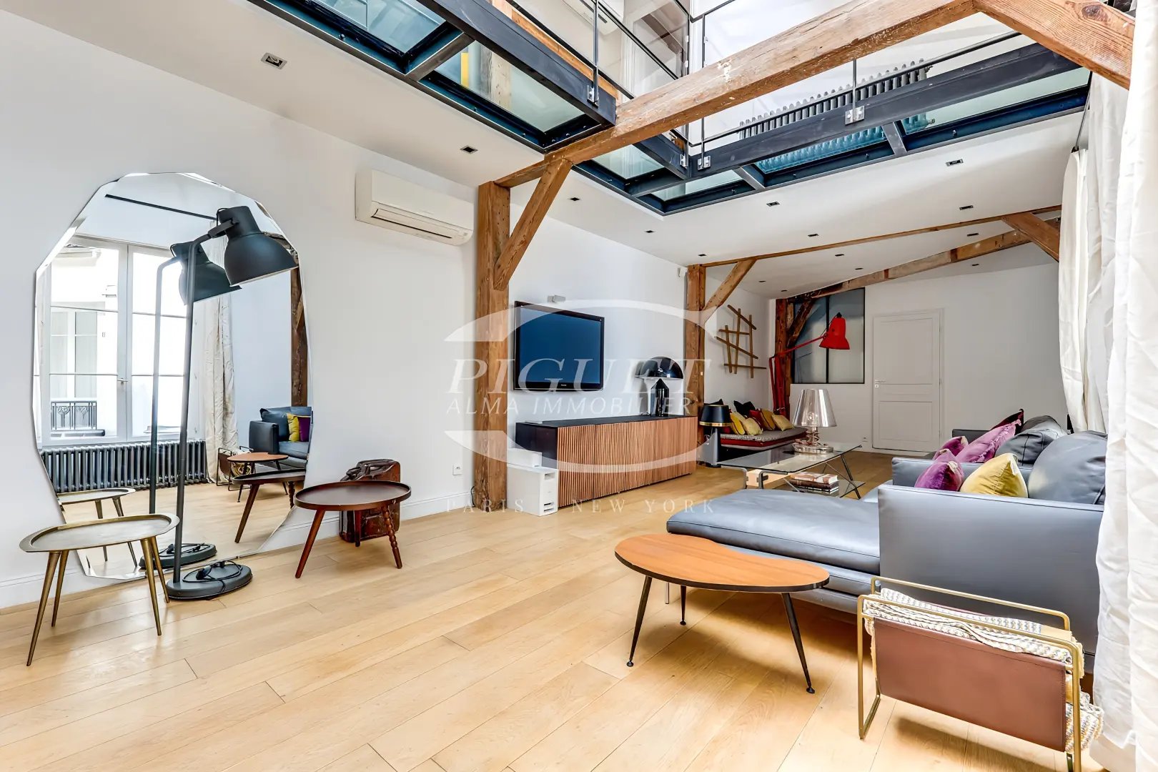 Appartement à louer, 270m², Paris 8ème