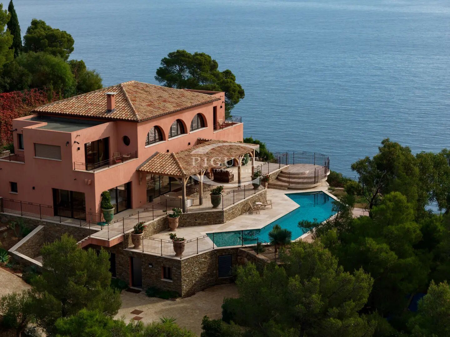 Maison à louer, 363m², Le Lavandou