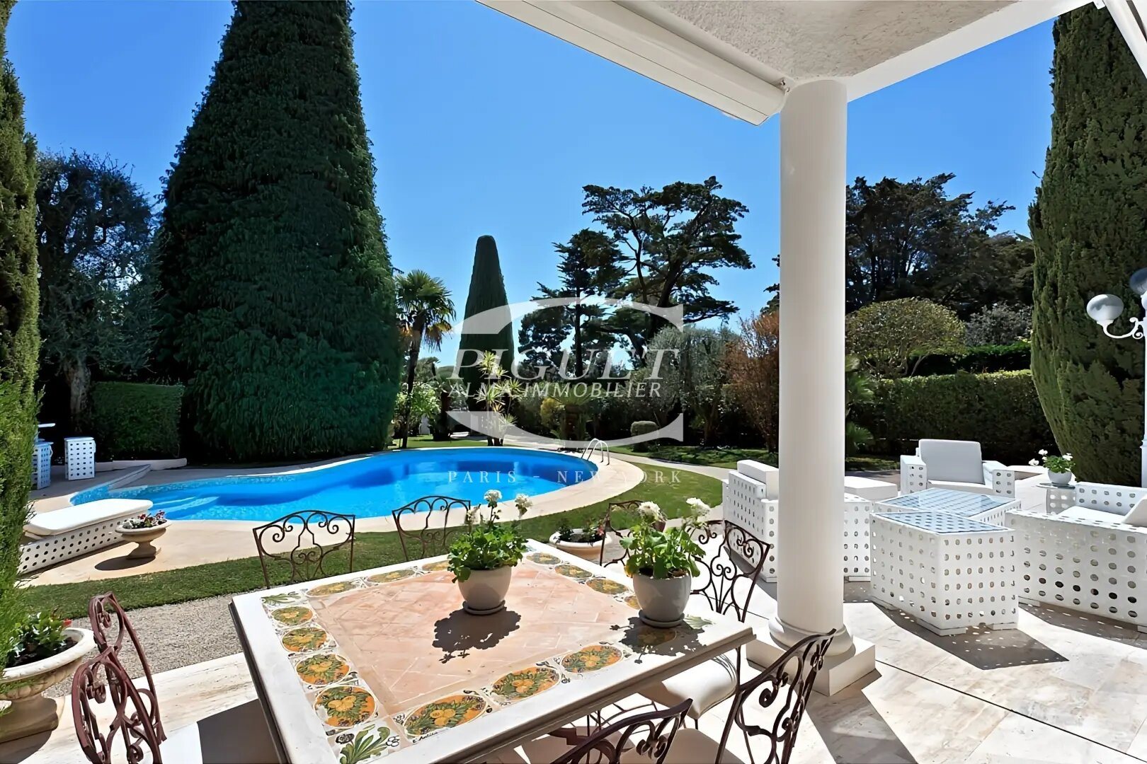 Maison à louer, 254m², Saint-Jean-Cap-Ferrat