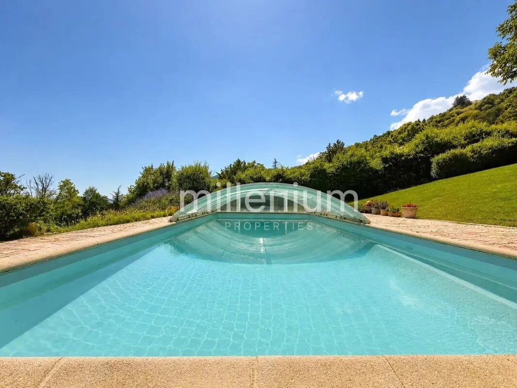 Maison à vendre, 203m², Gex