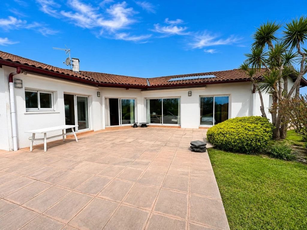 Maison à vendre, 215m², Arbonne