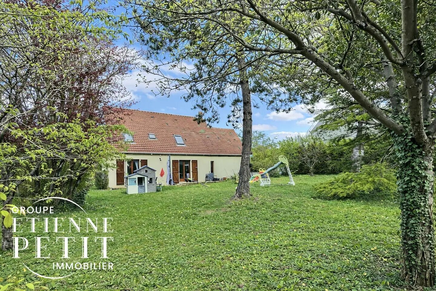 Maison à vendre, 140m², Crespières