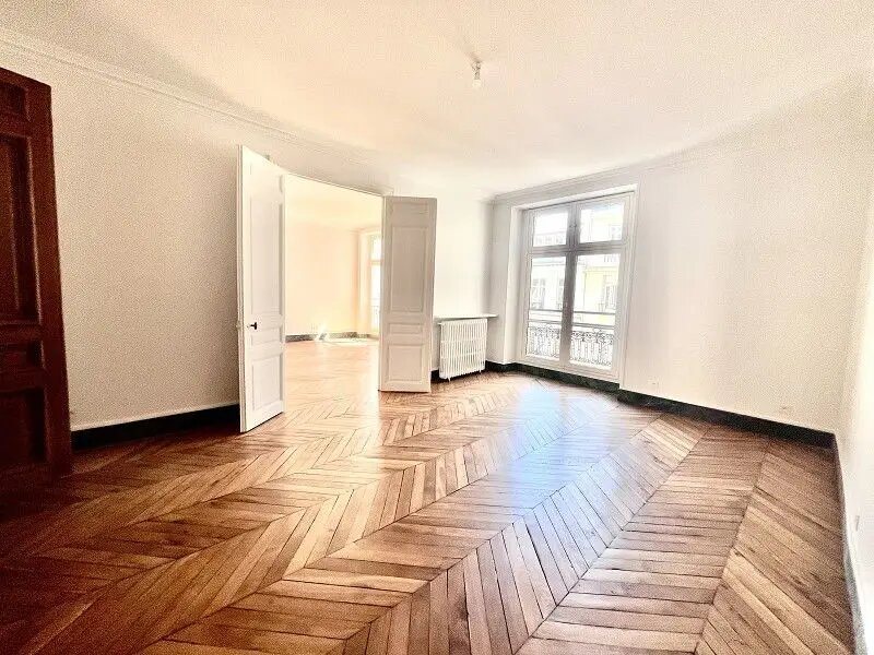 Appartement à louer, 120m², Paris 8ème