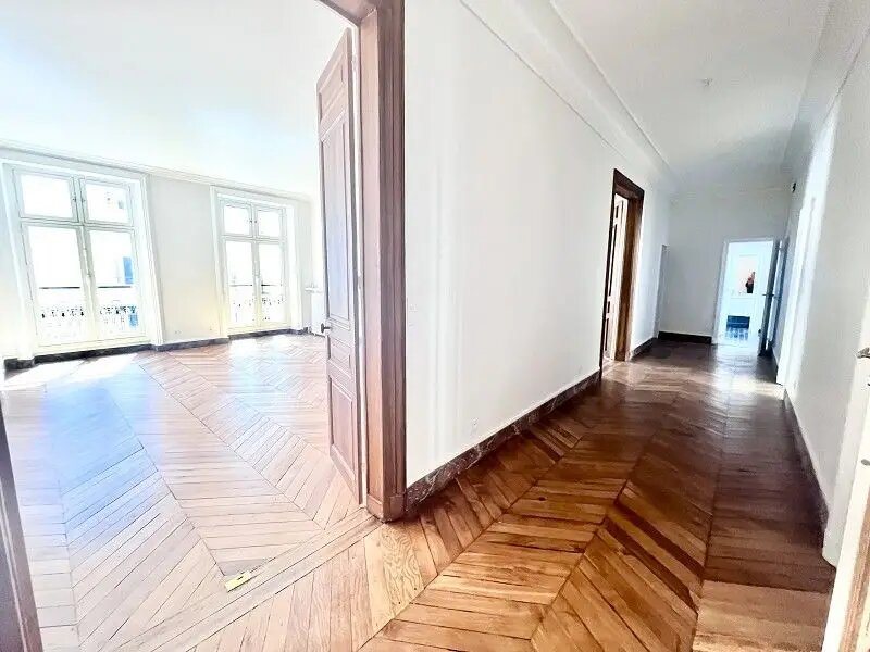 Appartement à louer, 120m², Paris 8ème
