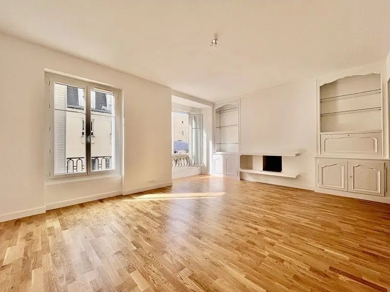 Appartement à louer, 80m², Paris 17ème