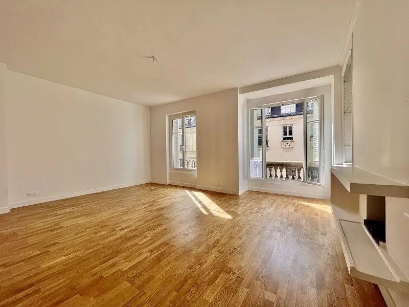 Appartement à louer, 80m², Paris 17ème