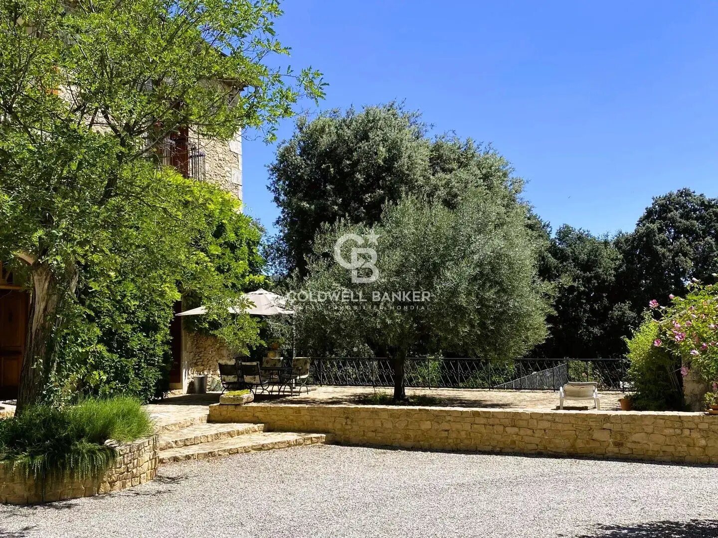 Maison à vendre, 585m², Vénéjan