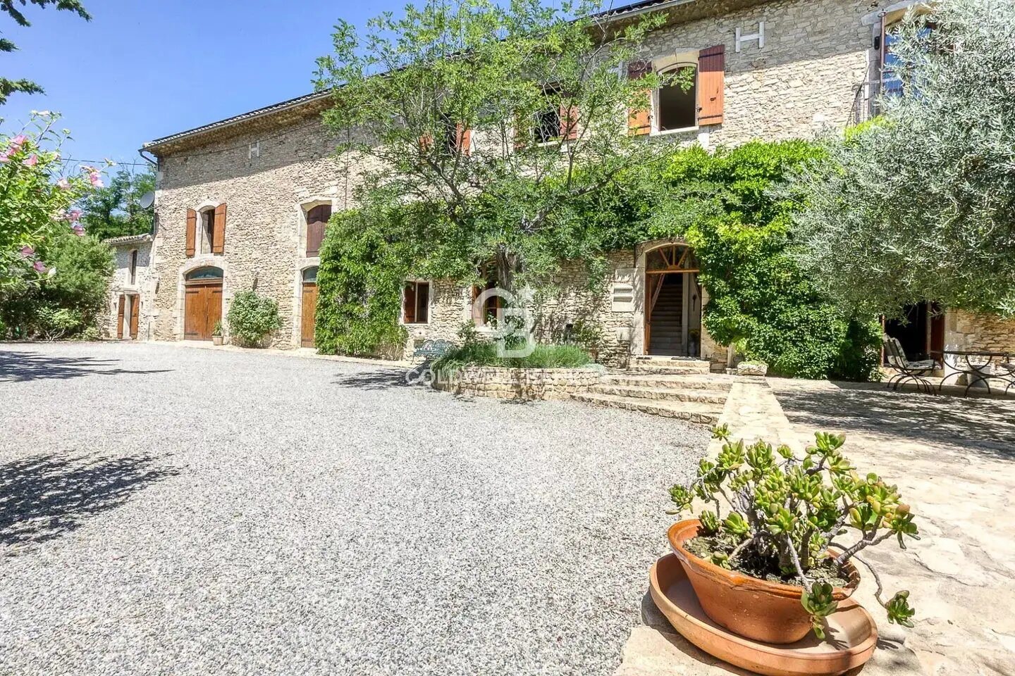 Maison à vendre, 585m², Vénéjan