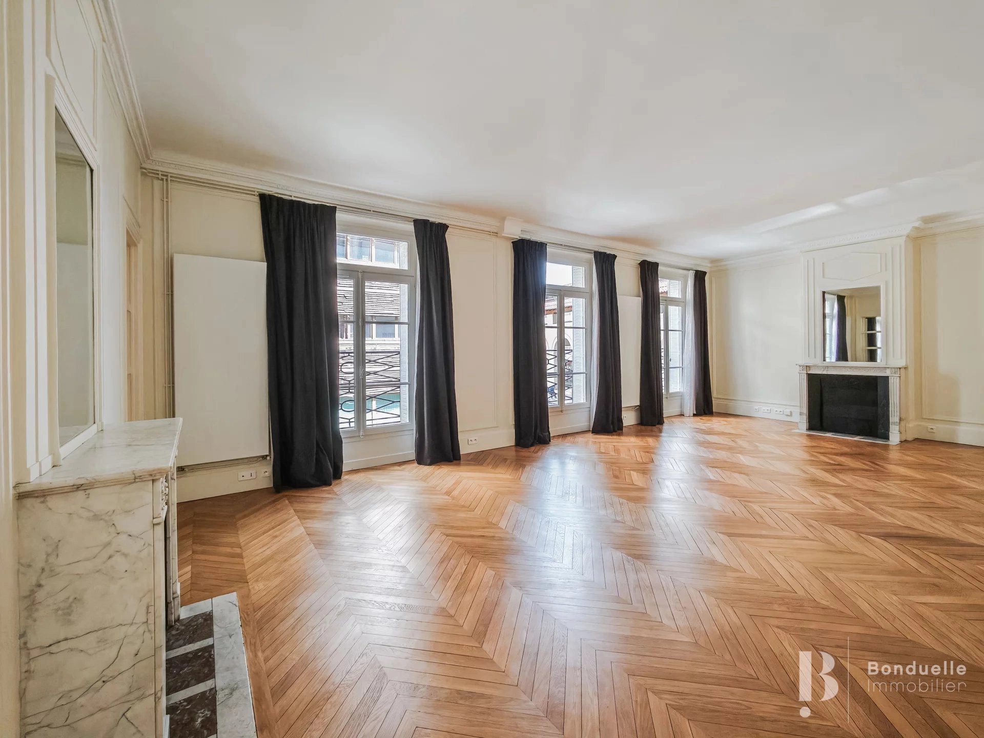 Appartement à louer, 158m², Paris 6ème