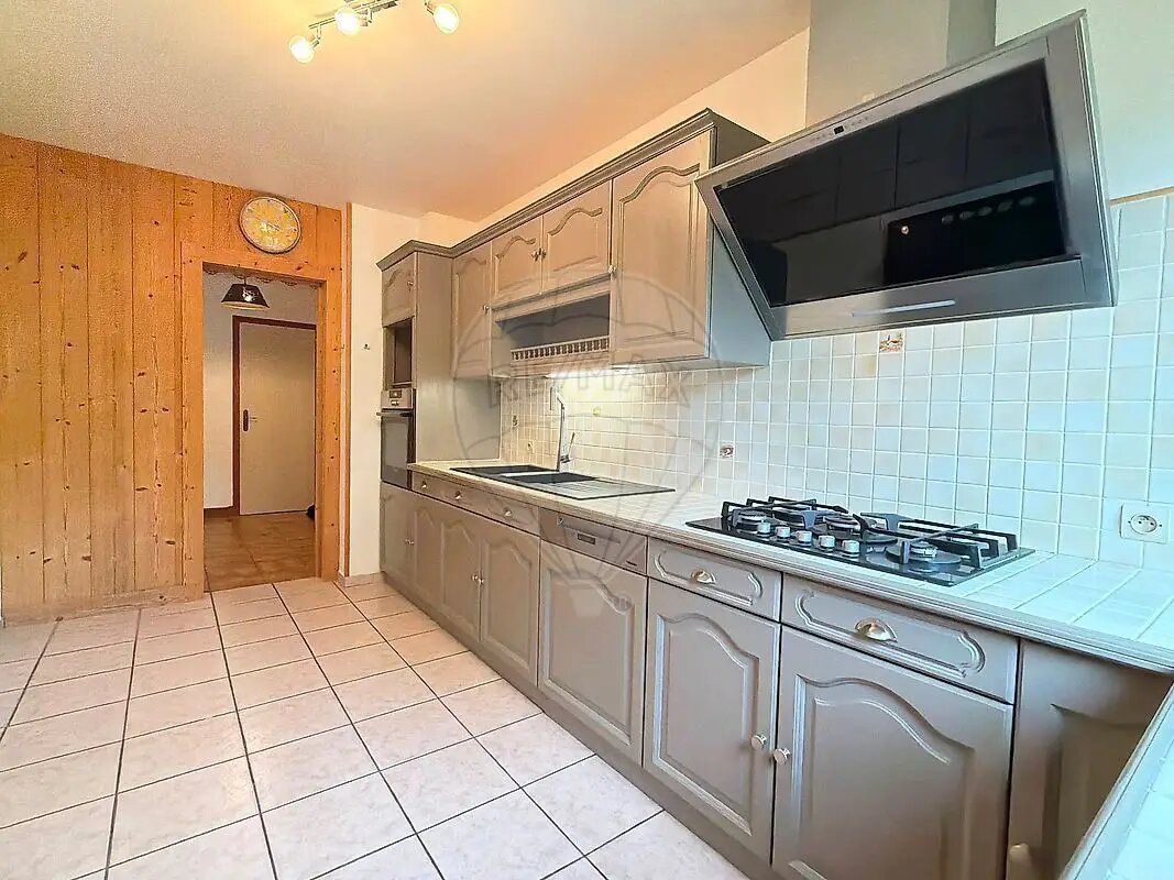 Appartement à vendre, 93m², Arâches-la-Frasse (Les Carroz d'Arâches)