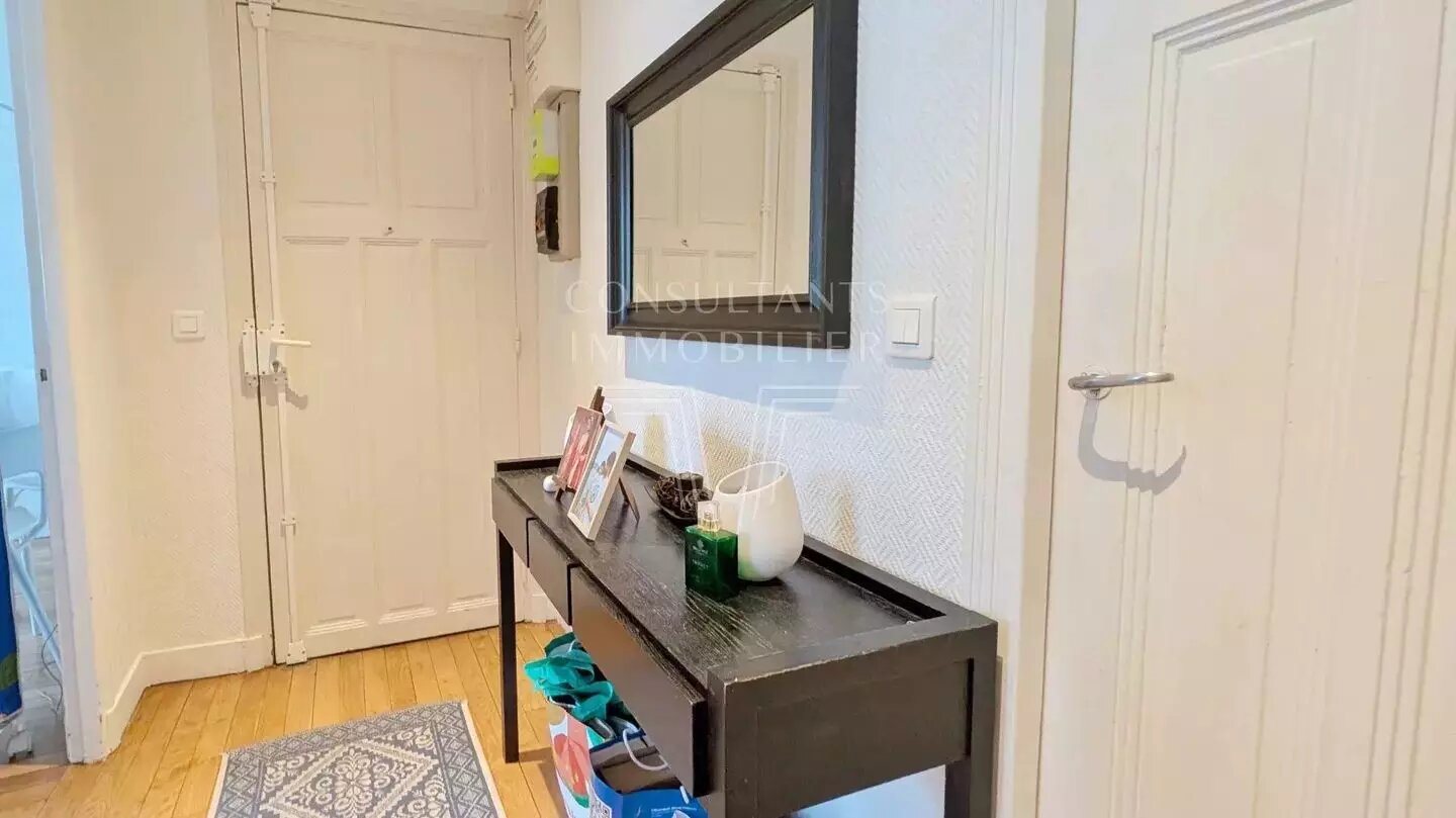 Appartement à louer, 40m², Courbevoie