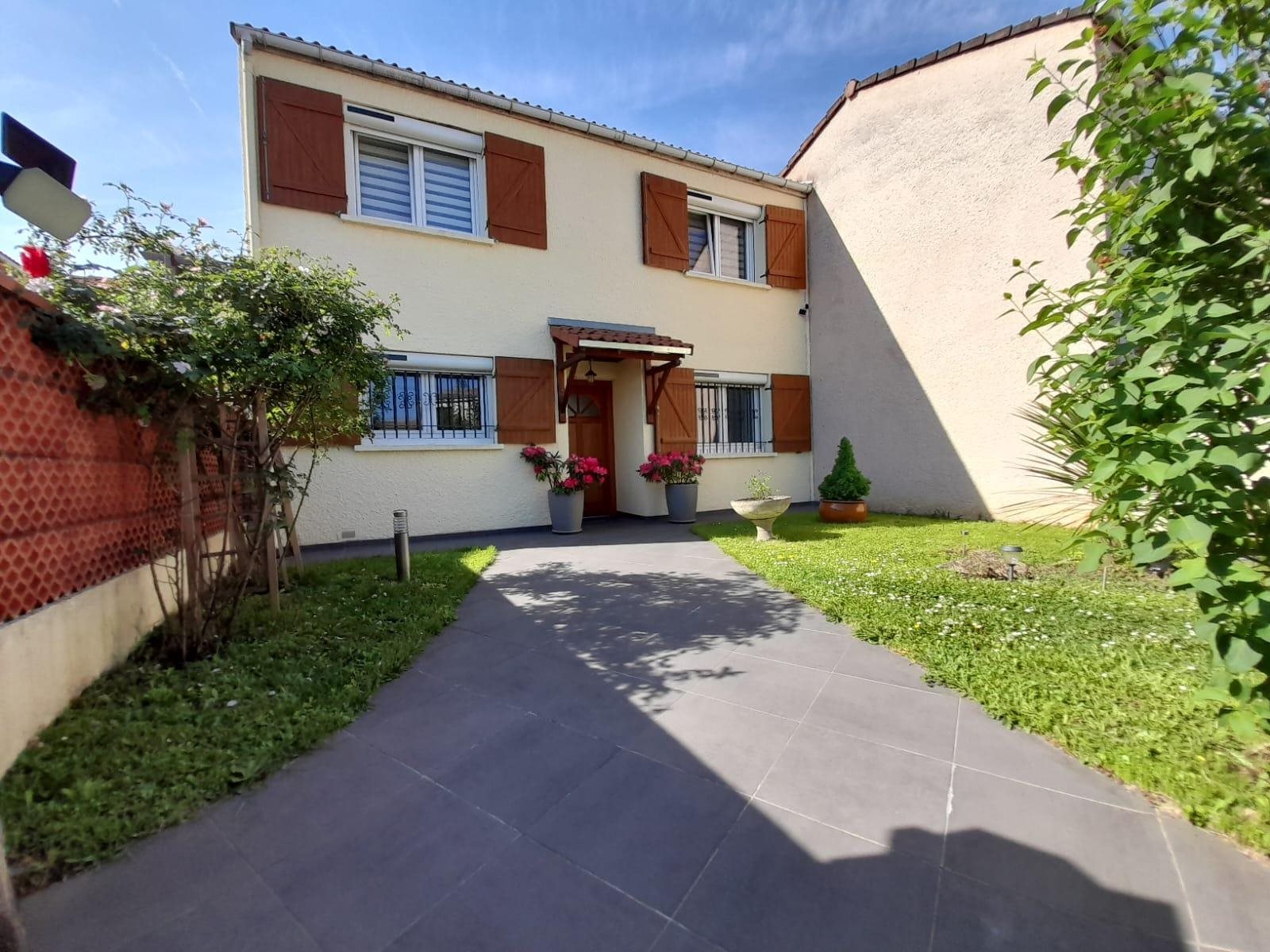 Maison à vendre, 95m², Vaulx-en-Velin