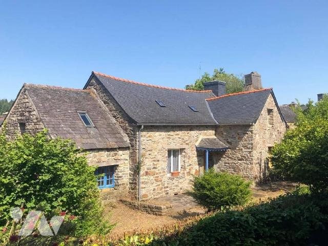Maison à vendre, 101m², Saint-Rivoal