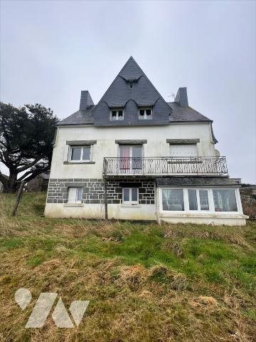 Maison à vendre, 170m², Plomodiern