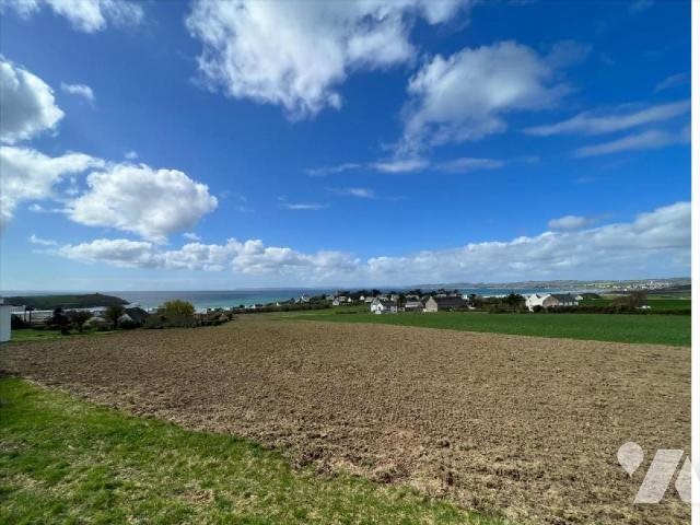 Maison à vendre, 170m², Plomodiern
