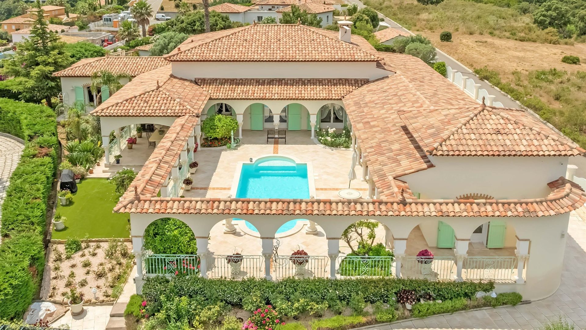 Maison à vendre, 325m², Fréjus