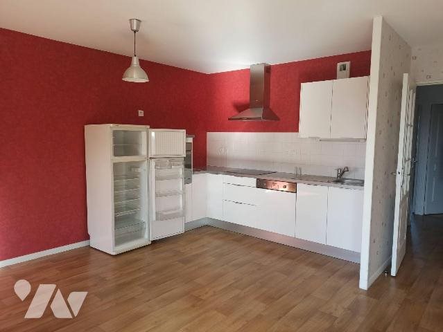 Appartement à louer, 69m², Combourg