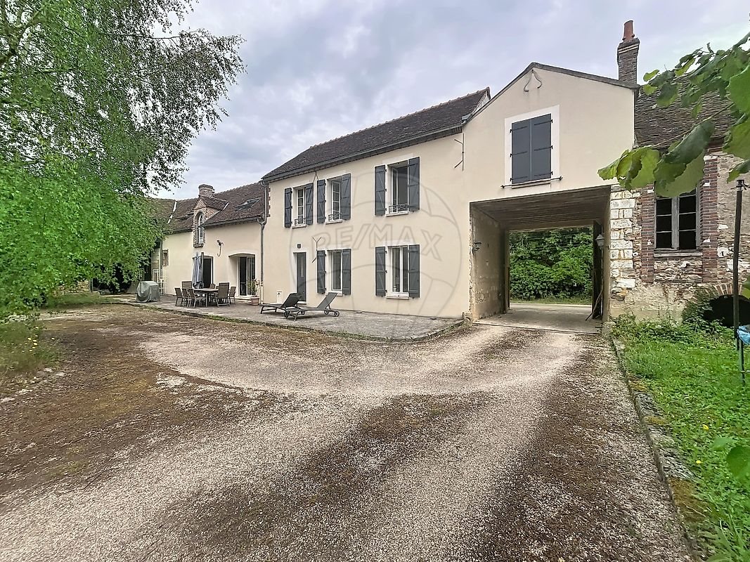 Maison à vendre, 191m², Soucy