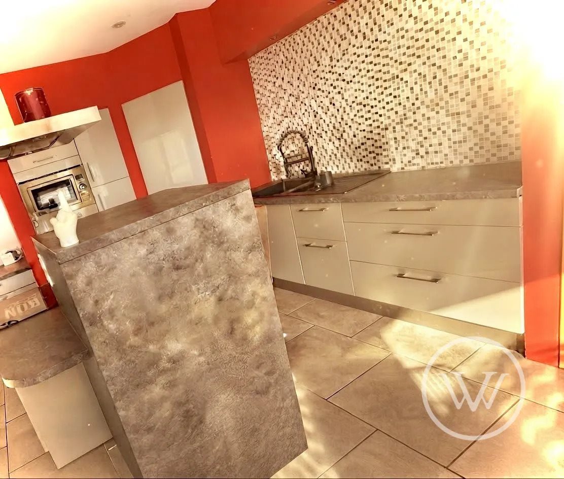 Maison à vendre, 141m², La Suze-sur-Sarthe