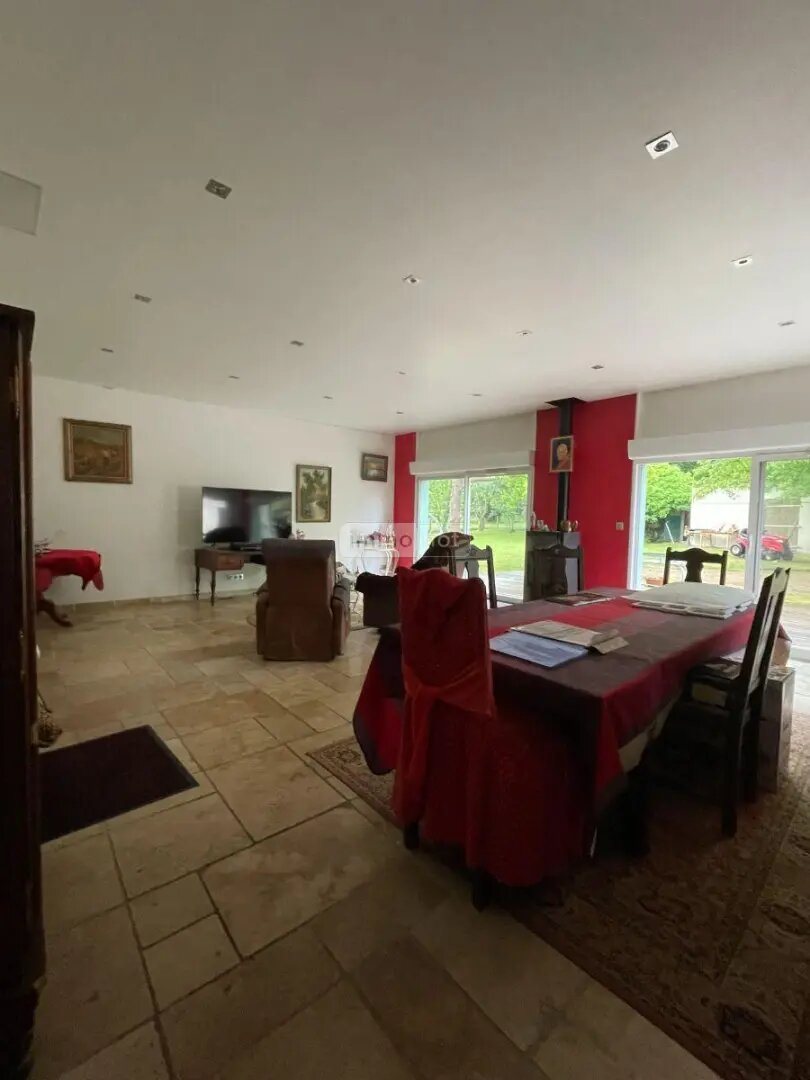 Maison à vendre, 194m², Sainte-Eulalie