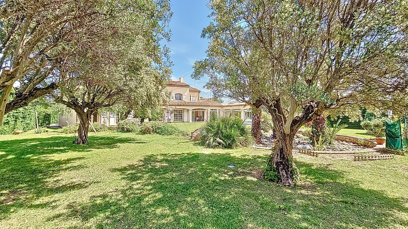 Maison à vendre, 310m², Saint-Féliu-d'Avall