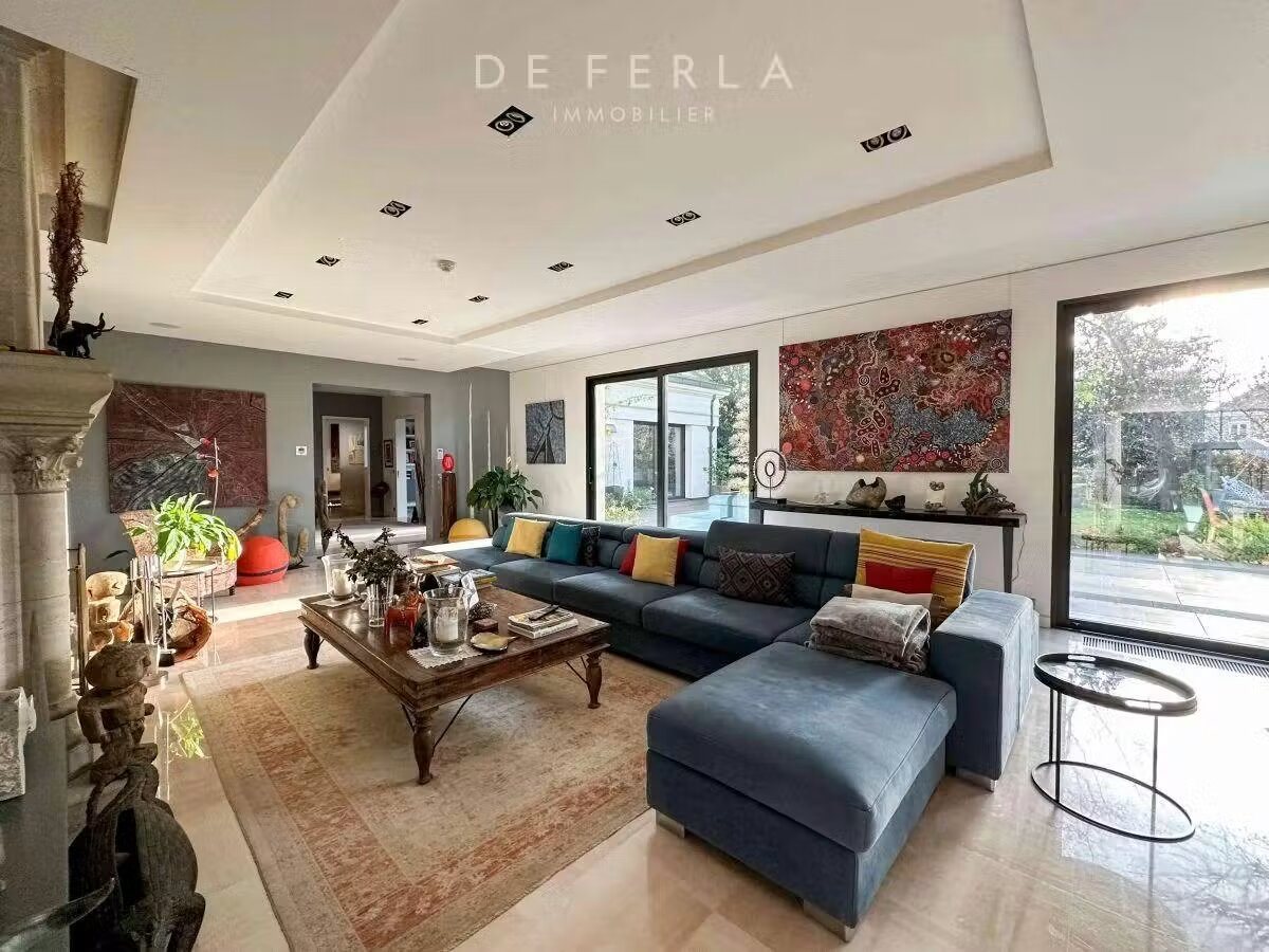 Maison à vendre, 685m², Saint-Maur-des-Fossés