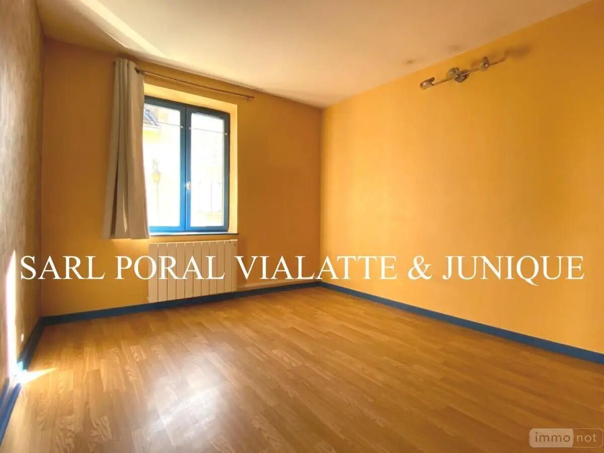 Maison à louer, 78m², Saint-Jean-le-Vieux