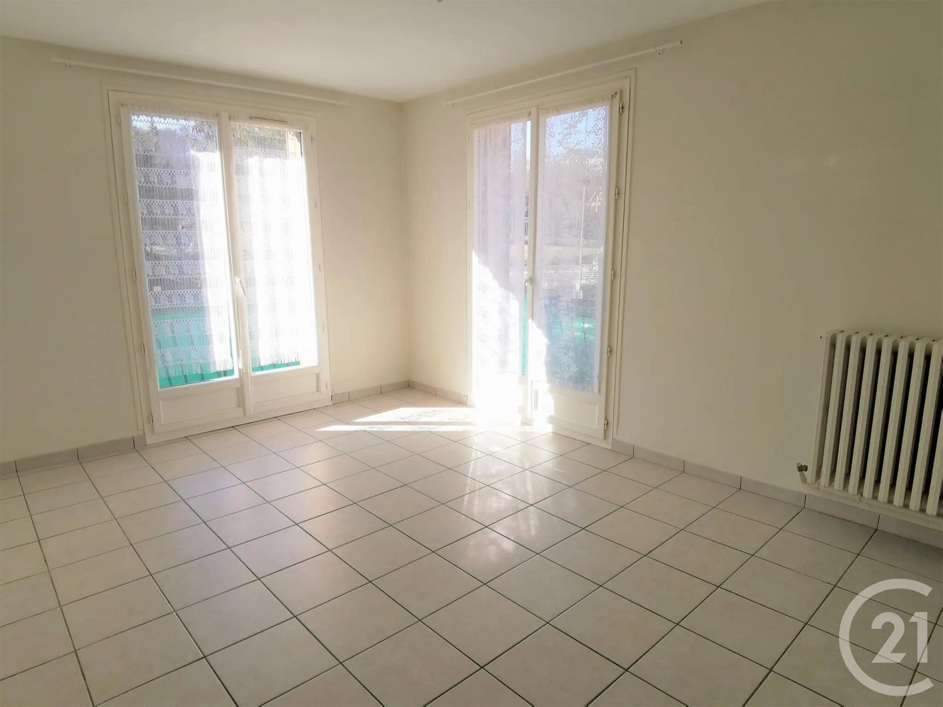 Appartement à louer, 64m², Saint-Laurent-du-Cros