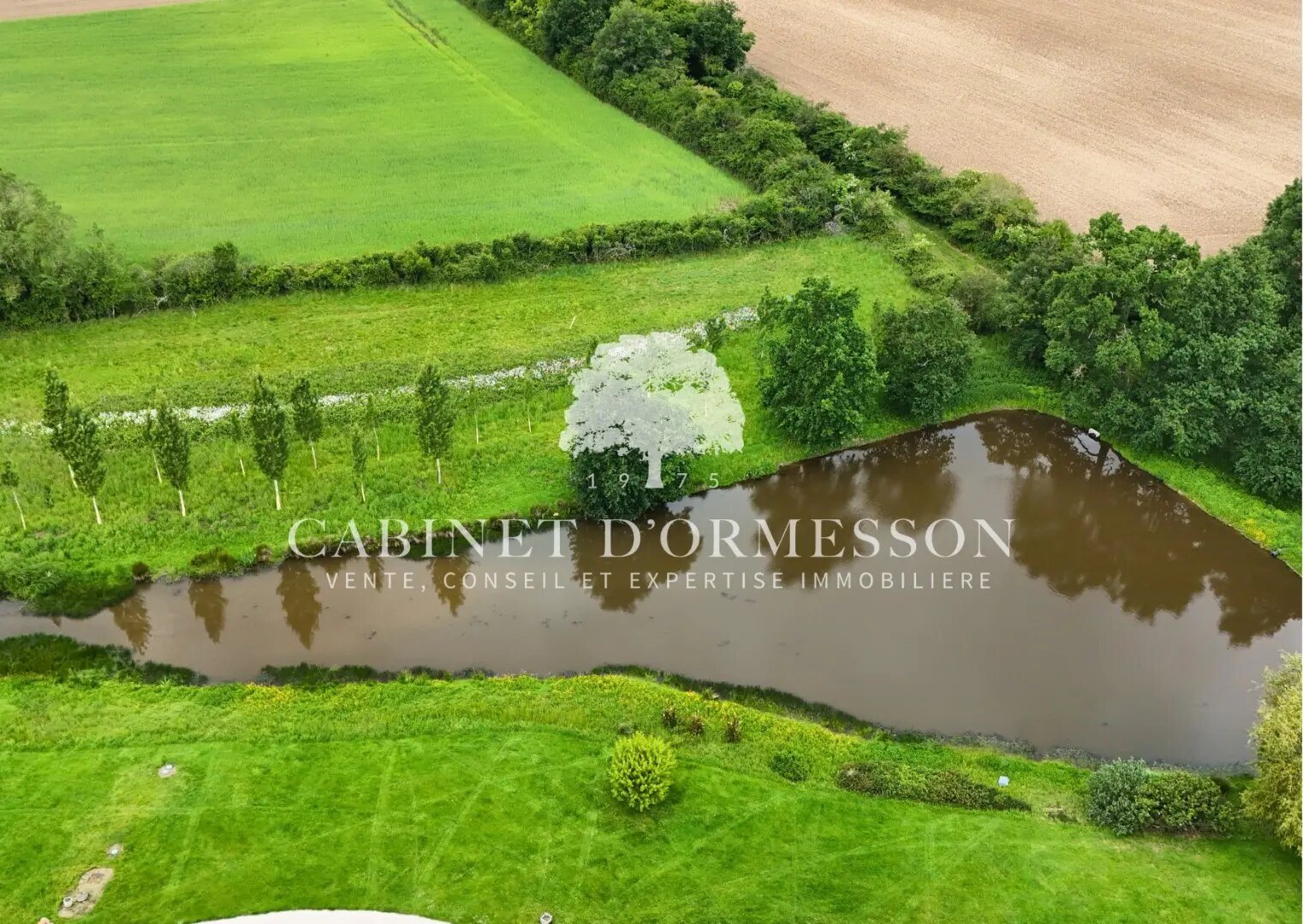 Maison à vendre, 370m², Saint-Gondon