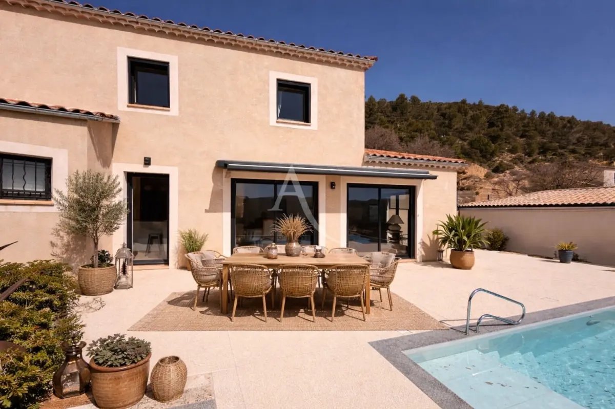 Maison à vendre, 111m², Gréoux-les-Bains