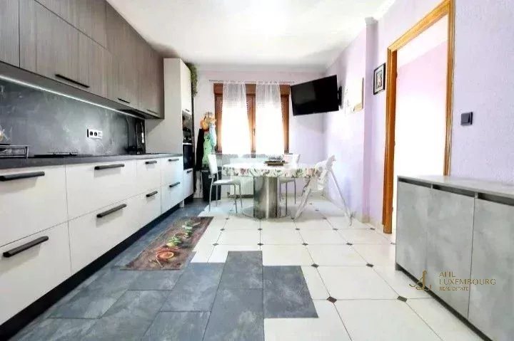 Maison à vendre, 156m², Thil