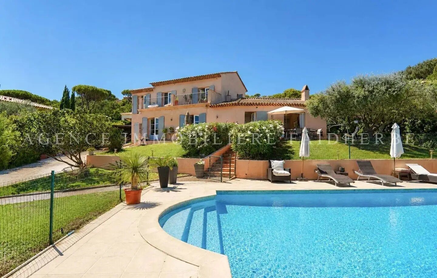 Maison à vendre, 160m², Gassin