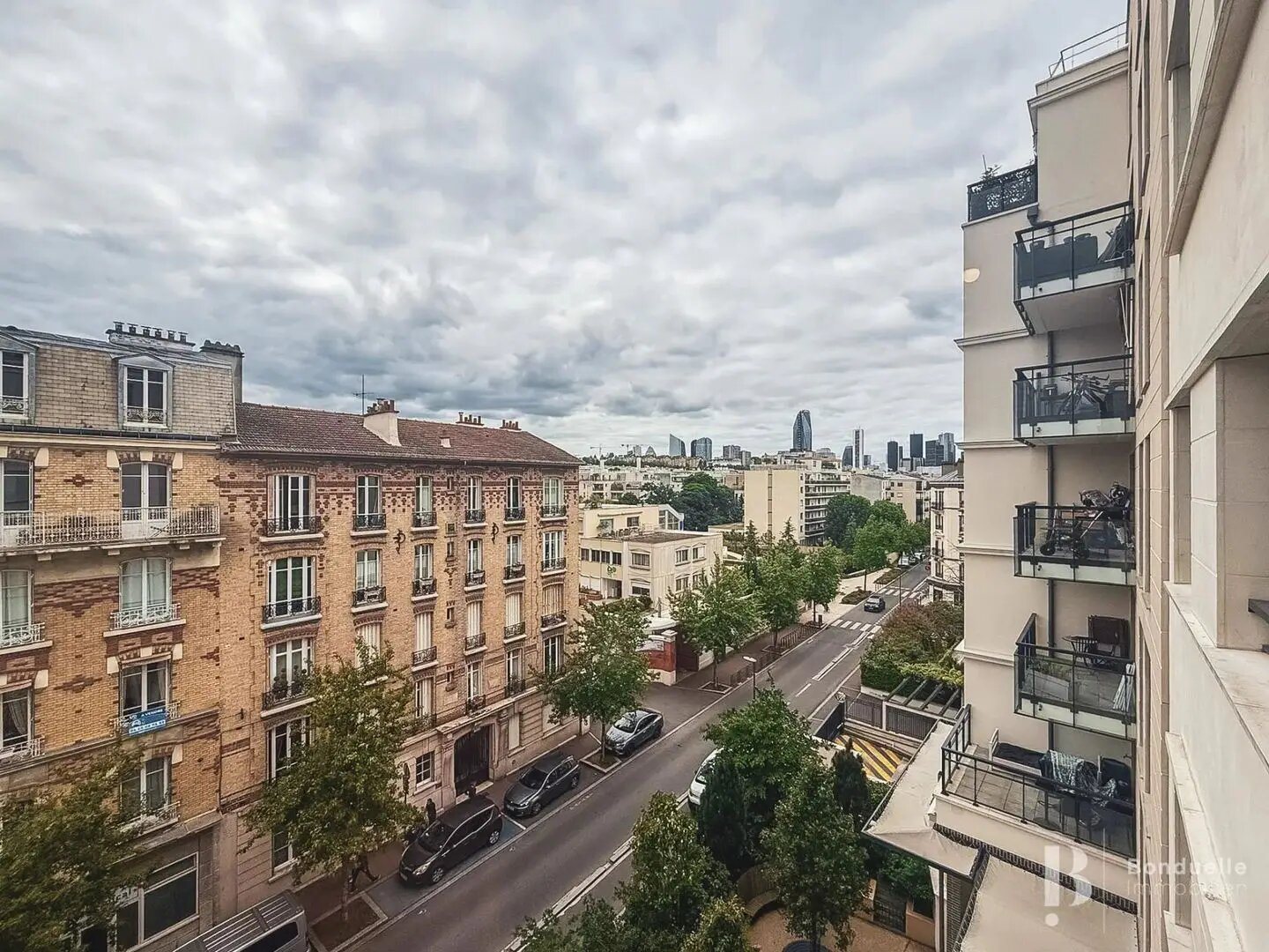 Appartement à louer, 26m², Suresnes