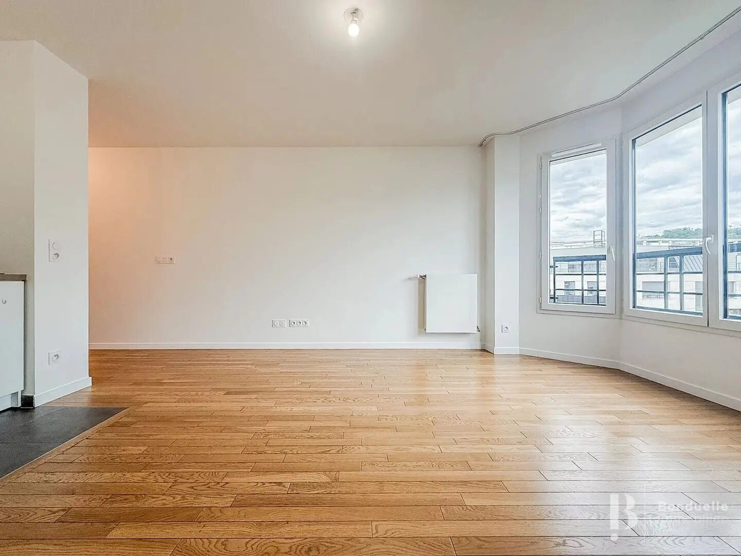 Appartement à louer, 26m², Suresnes