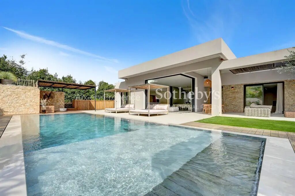 Maison à louer, 350m², Aix-en-Provence