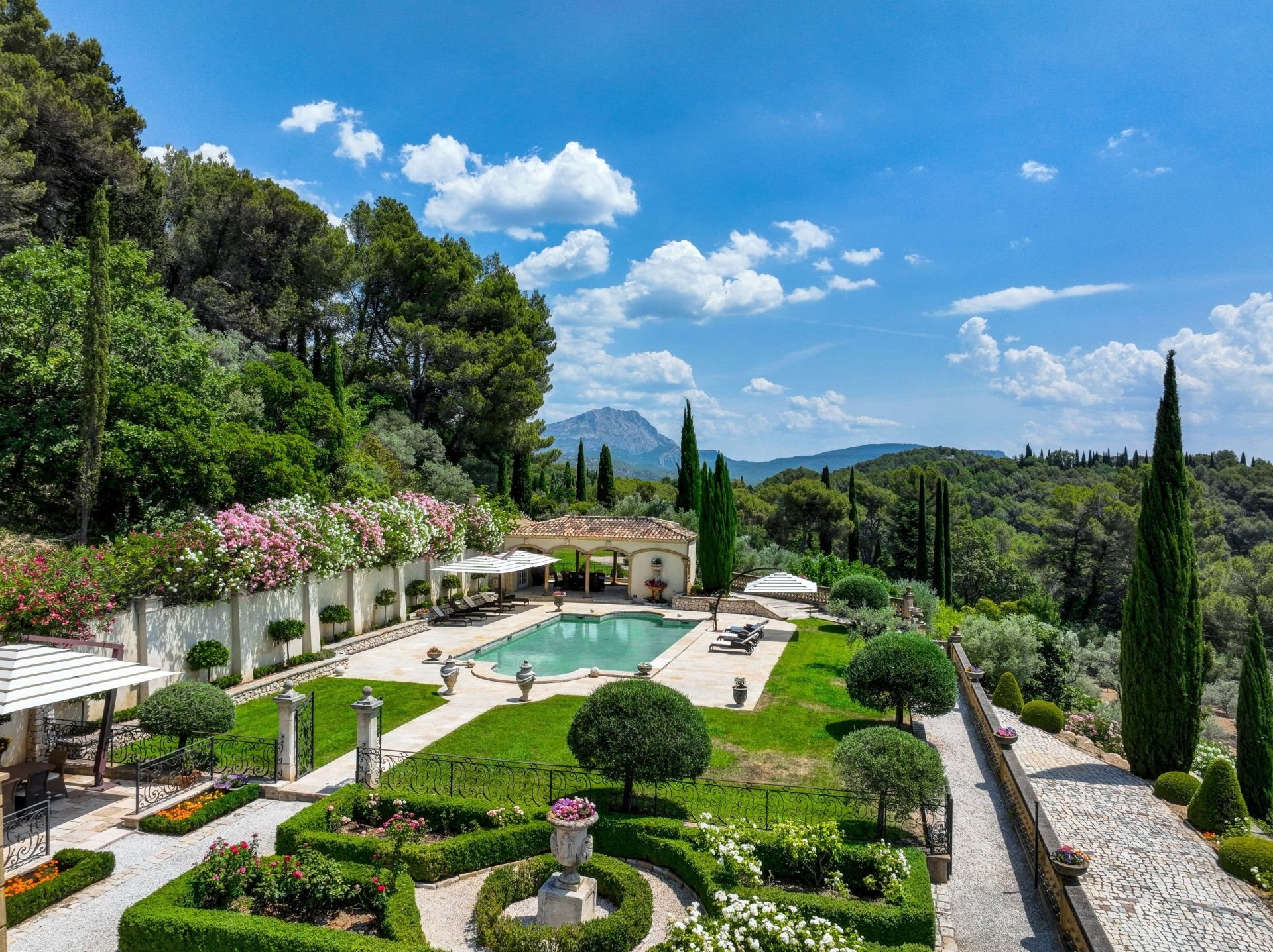 Maison à vendre, 900m², Aix-en-Provence