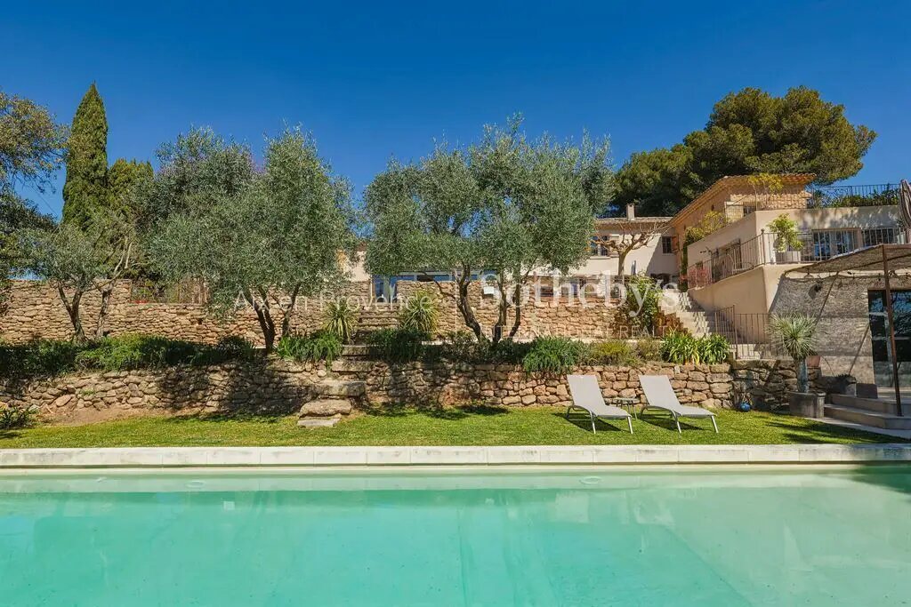 Maison à louer, 350m², Aix-en-Provence