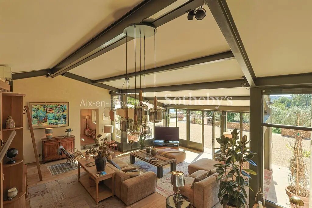 Maison à louer, 350m², Aix-en-Provence