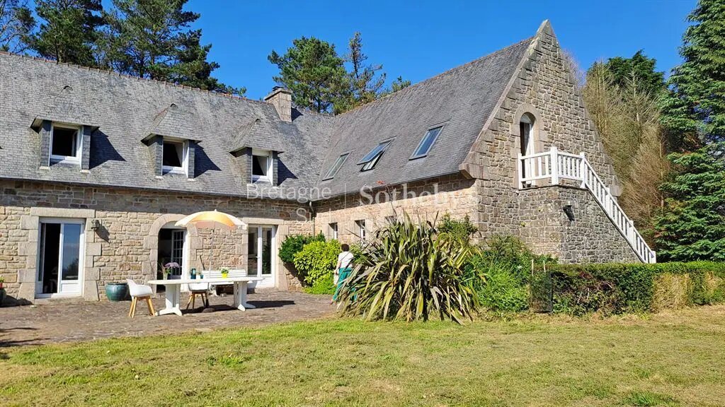 Maison à vendre, 240m², Plomodiern