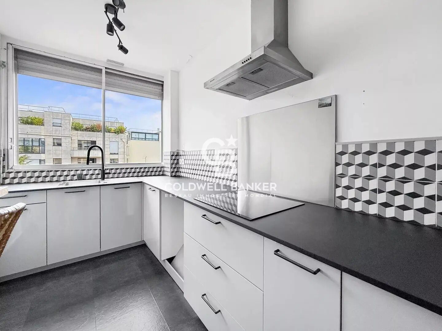 Appartement à vendre, 102m², Suresnes