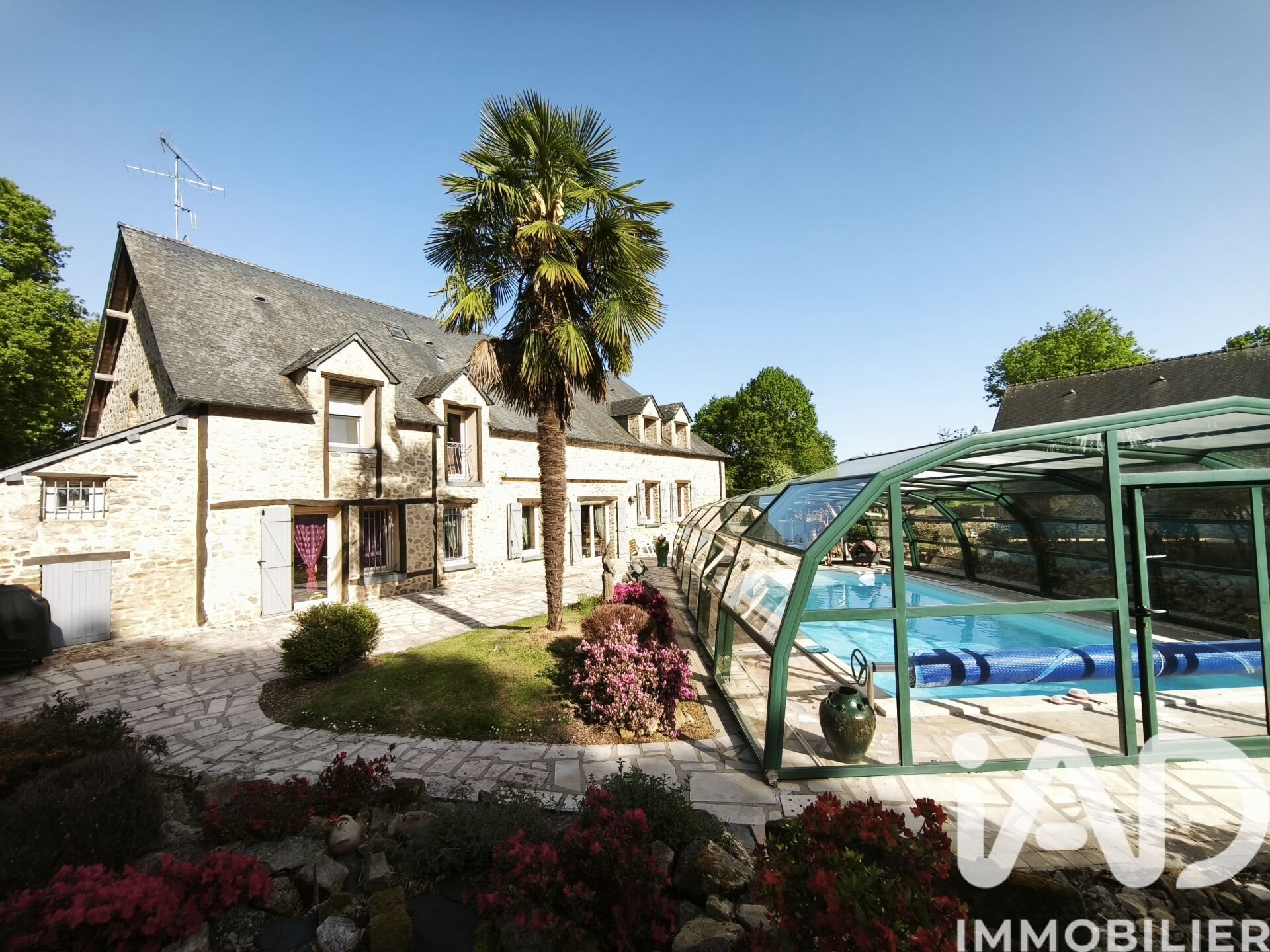Maison à vendre, 266m², Saint-Georges-Buttavent