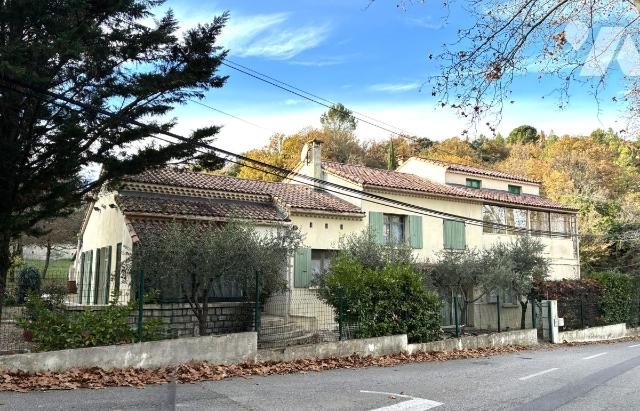 Maison à vendre, 364m², La Verdière