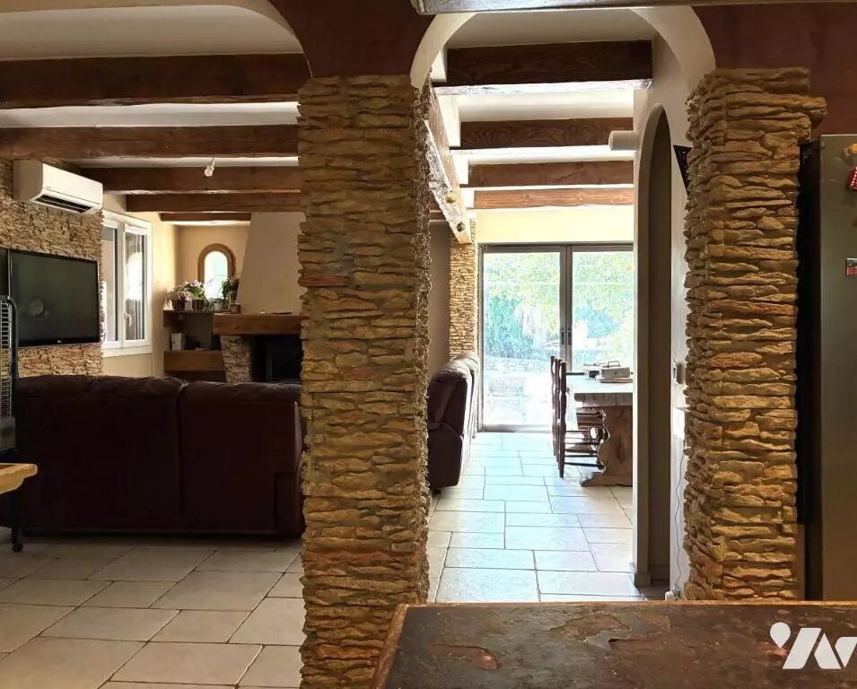 Maison à vendre, 130m², Saint-Maximin-la-Sainte-Baume